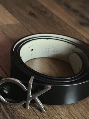 Calvin Klein men's reversible belt, black and beige
