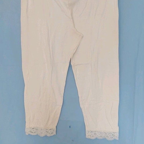 Zizzi Leggings Like New, Large Size with Lace