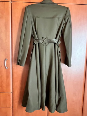 Elisabetta Franchi Military coat ново, каки с колан