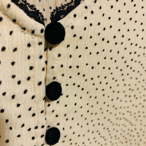 Zara beige muslin dress like new with small polka dots and black lace