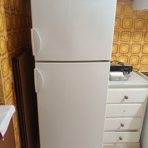 LIEBHERR refrigerator like new