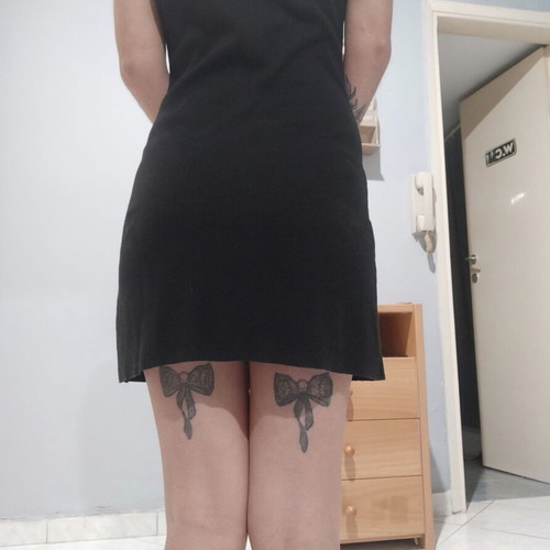 Short mini dress black like new with zipper