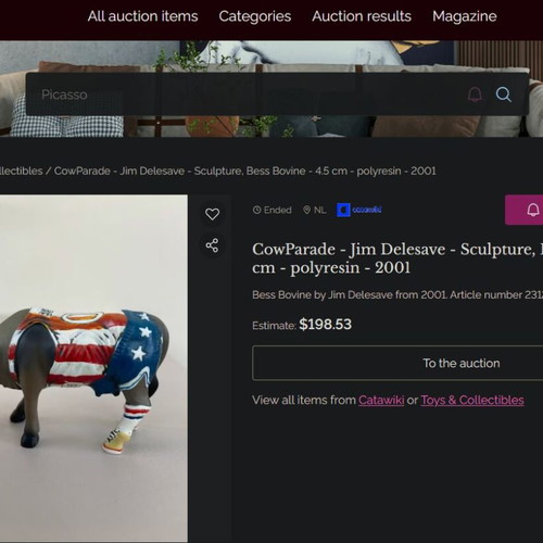 Cow Parade Small Figurine Bess Bovine Basketball US Flag 2000