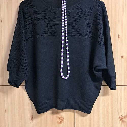 Blouse with lace