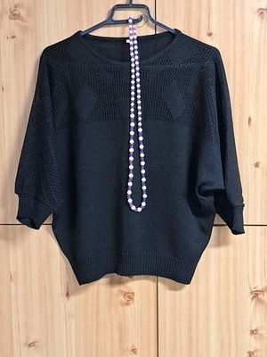 Blouse with lace