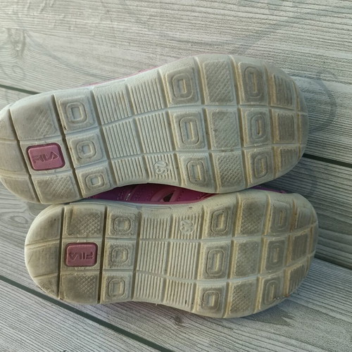 Fila sandals size 25