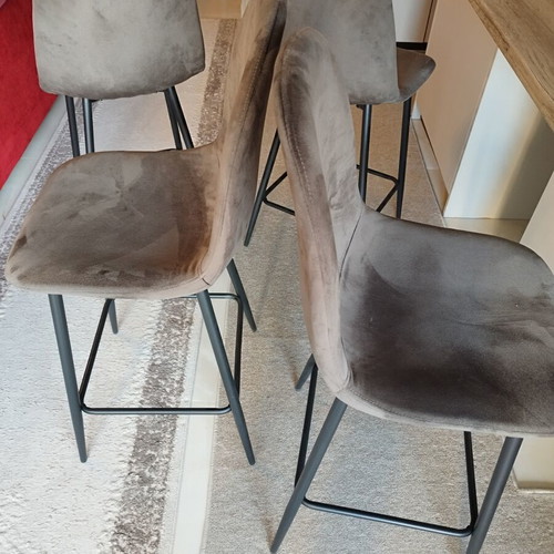 Bar stool like new