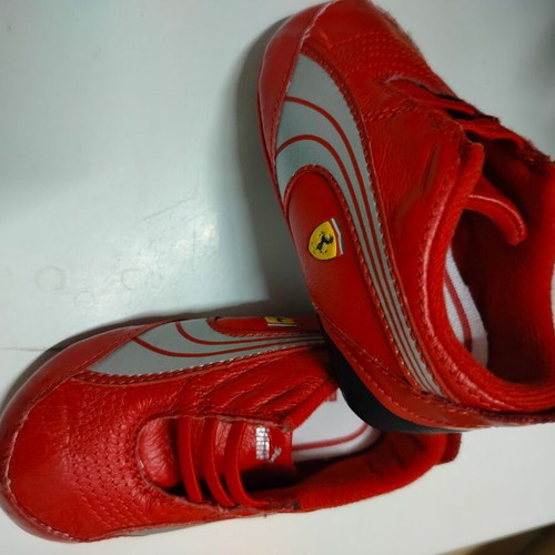 Baby shoes Puma like new with Ferrari logo