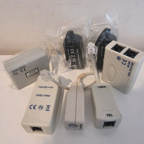 VDSL filters and splitters like new, pack of 7 pieces