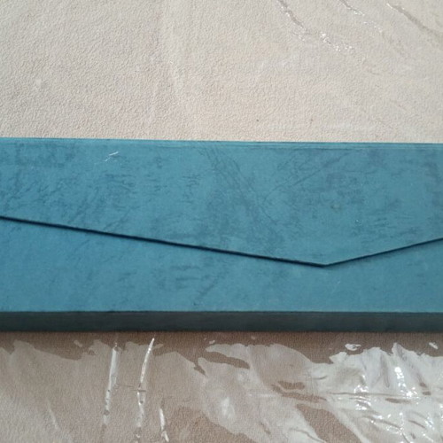 Paper case like new with magnetic clasp