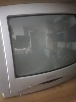 Σετ 2 τηλεοράσεις 14'' Winson και Bluesky μεταχειρισμένες