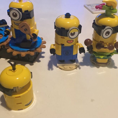 Lego Despicable Me 4 Gru & Minions set like new