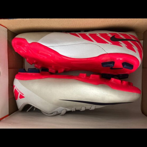 Nike Mercurial Victory men's football shoes, new, size 39, multicolor