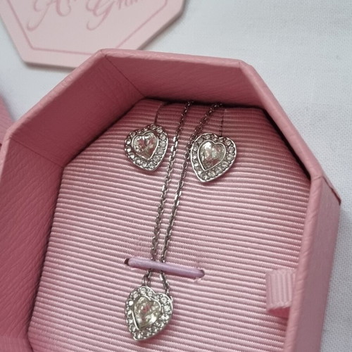 Swarovski Ariana Grande necklace and earrings set new, silver