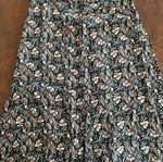 Skirt one size new, black and turquoise with small slit