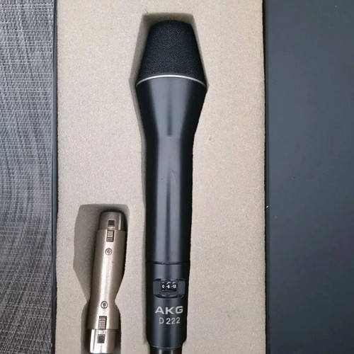 AKG D 222 EB microphone like new