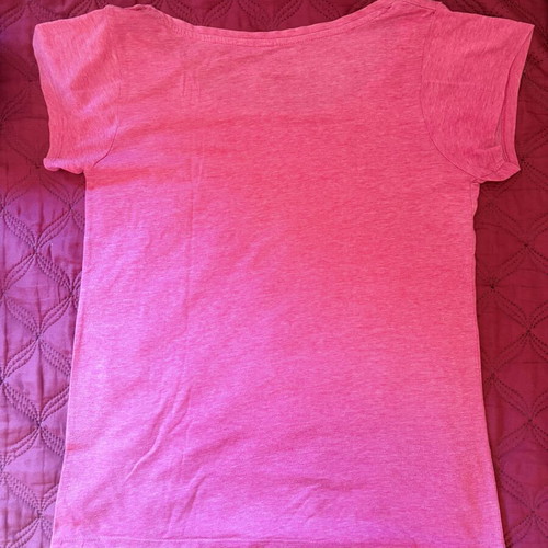 3 mako T-shirts pink, blue, grey, size small with wide fit