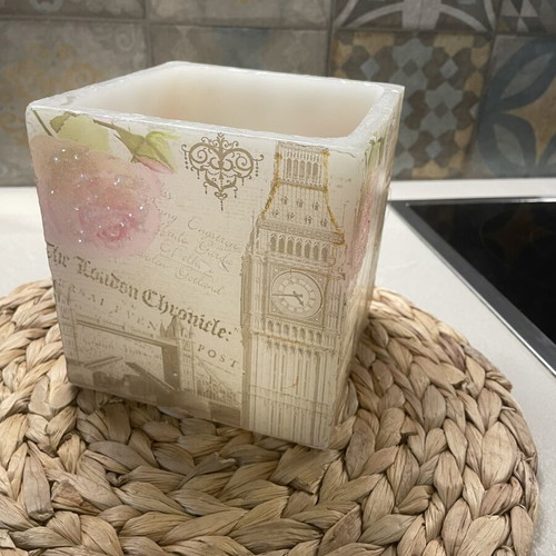 Candle with London design used, large square with flower