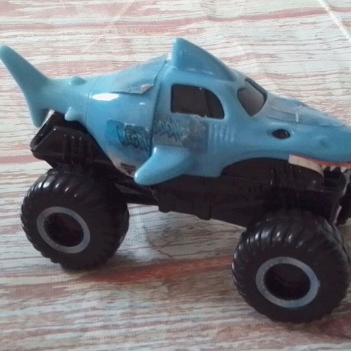 Monster Jam Feld Motors Sports Blue Shark Car Mud figure used 2019
