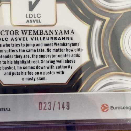 Victor Wembanyama Cracked Ice Snapshots card like new