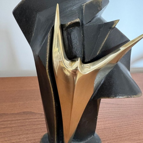 Brass sculpture by Kostas Dikefalos like new, 4 kg