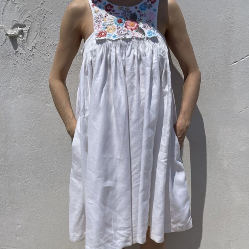 See by Chloé white dress with colorful floral embroidery like new