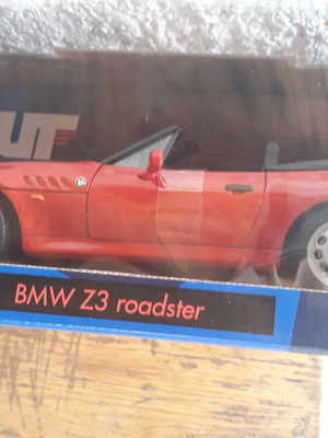 BMW Z3 Roadster метална колекционерска кола 1:18 мащаб нова