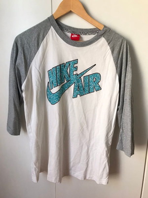 Nike skate shirt
