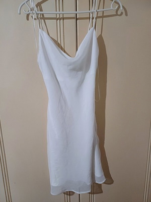 Bershka dress size XS new, white
