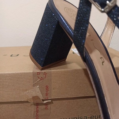 UNISA sandal No 42