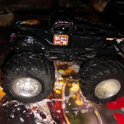 Monster truck like new