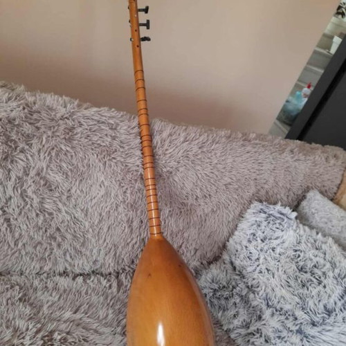 Spanish guitar and saz used, fully functional
