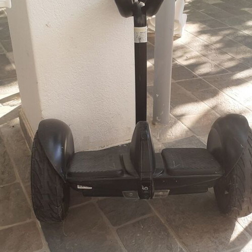 Ninebot scooter like new with charger
