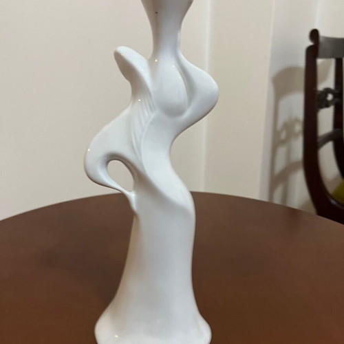 Waaman LTD Woman Figurine with Pitcher like new