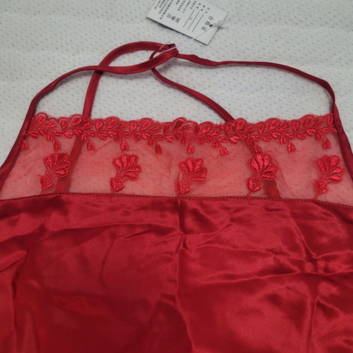 Silk red top new, size small