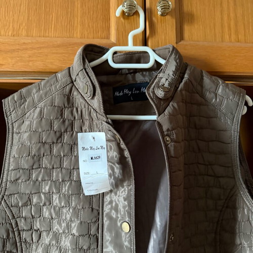 Beige vest new with gold buttons and elastic waist