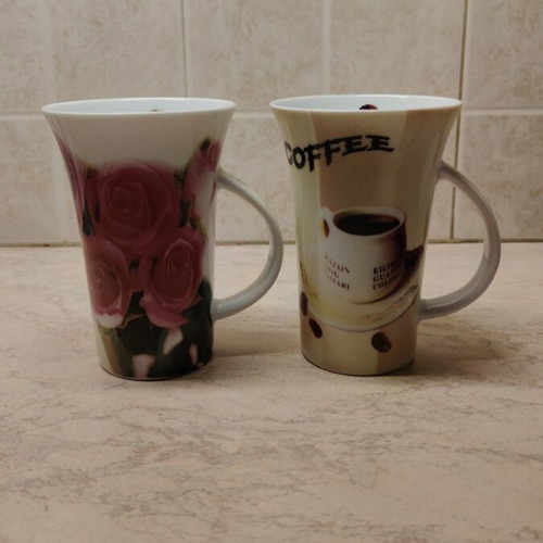 Vintage style mug set unused