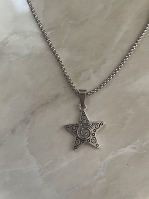 Spiral Sun metal necklace like new
