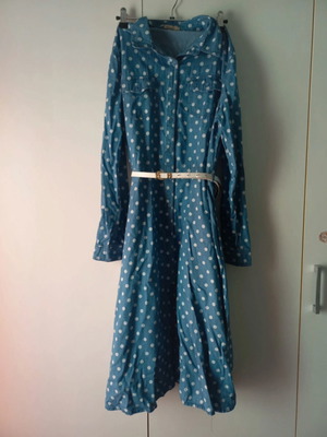 Dress medium used, blue, below the knee