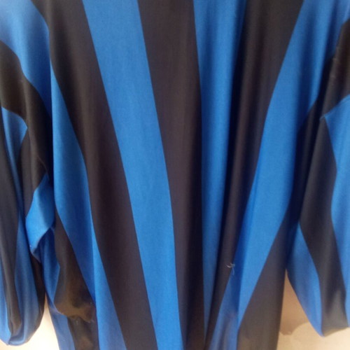 Inter Jersey used, size L with a loose thread