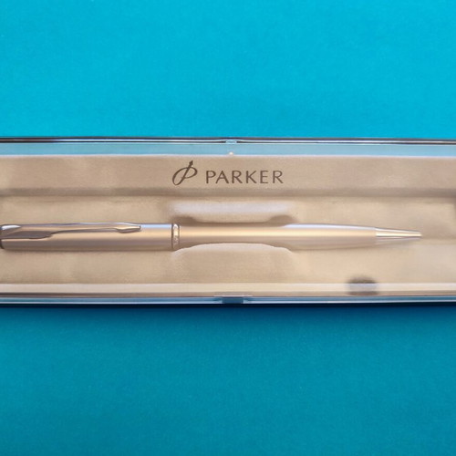 Parker Insignia roller pen like new
