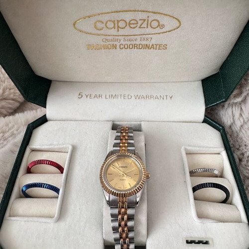 Vintage Capezio watch set with 4 interchangeable bezels new, women's