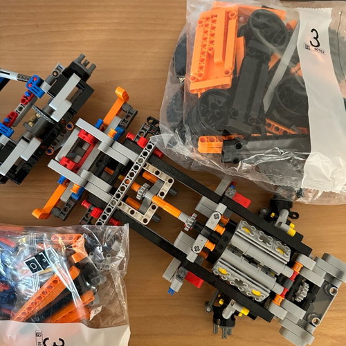 Lego Technic Ford F-150 Raptor and Cada building blocks used set