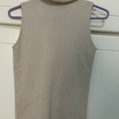 Zara sleeveless sweater like new, beige, size L