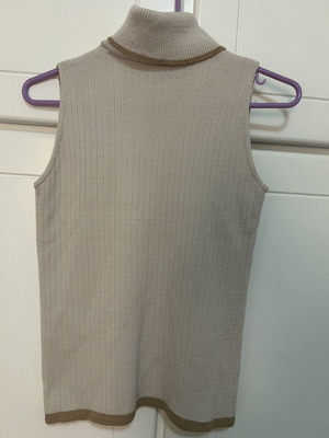 Zara sleeveless sweater like new, beige, size L