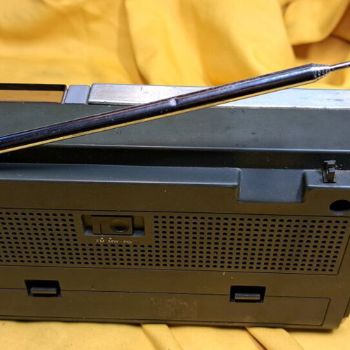 Philips 190 transistor radio used