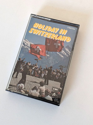 Vintage κασέτα Holiday in Switzerland μεταχειρισμένη, EMI Columbia