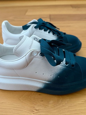 Alexander McQueen sneakers new, model 575415 WHWM2 9706, white and blue