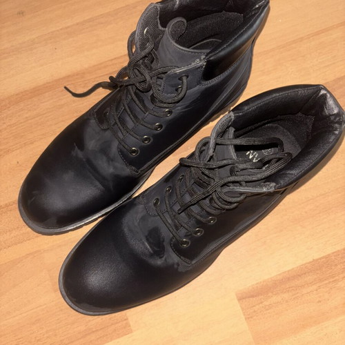 Boohoo Man Boots size 44 like new, black