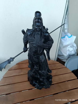 Guan Yu statue handmade, large 48 cm, like new